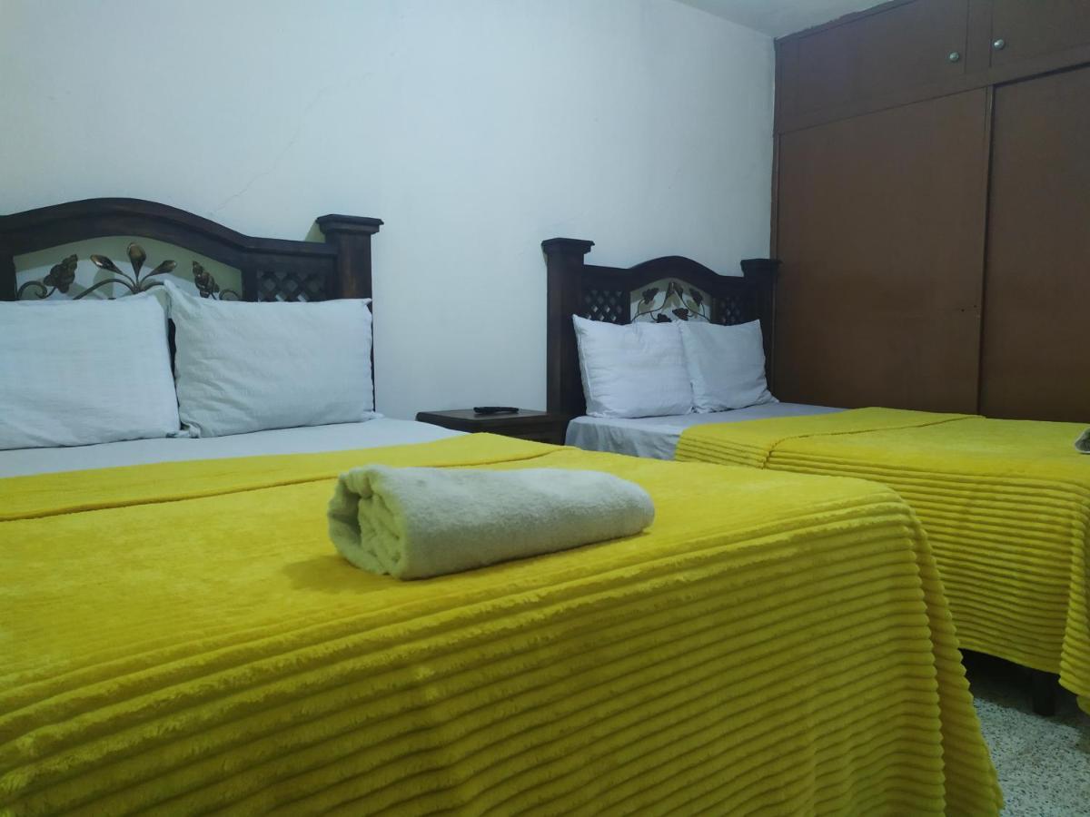 Hotel Colonial Maya Guatemala City ภายนอก รูปภาพ