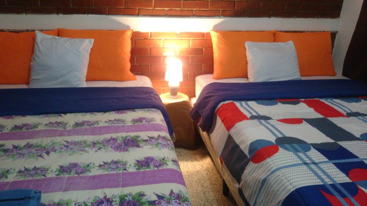 Hotel Colonial Maya Guatemala City ภายนอก รูปภาพ