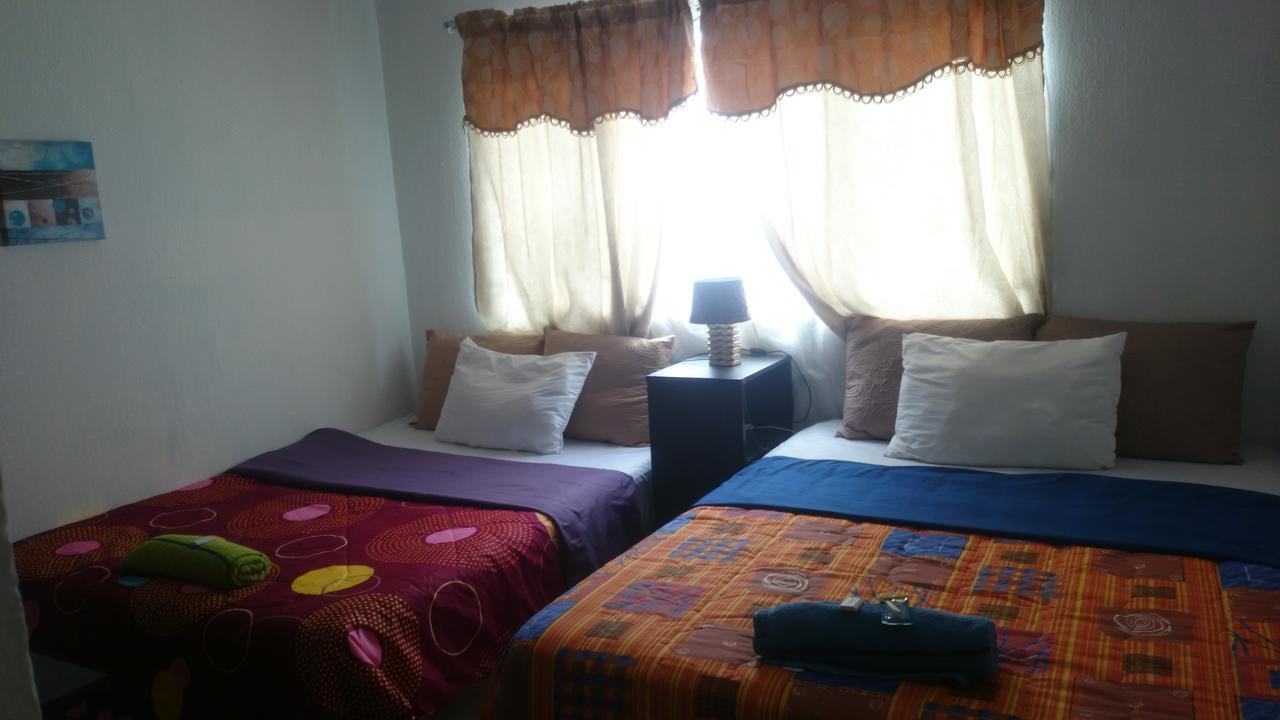 Hotel Colonial Maya Guatemala City ภายนอก รูปภาพ