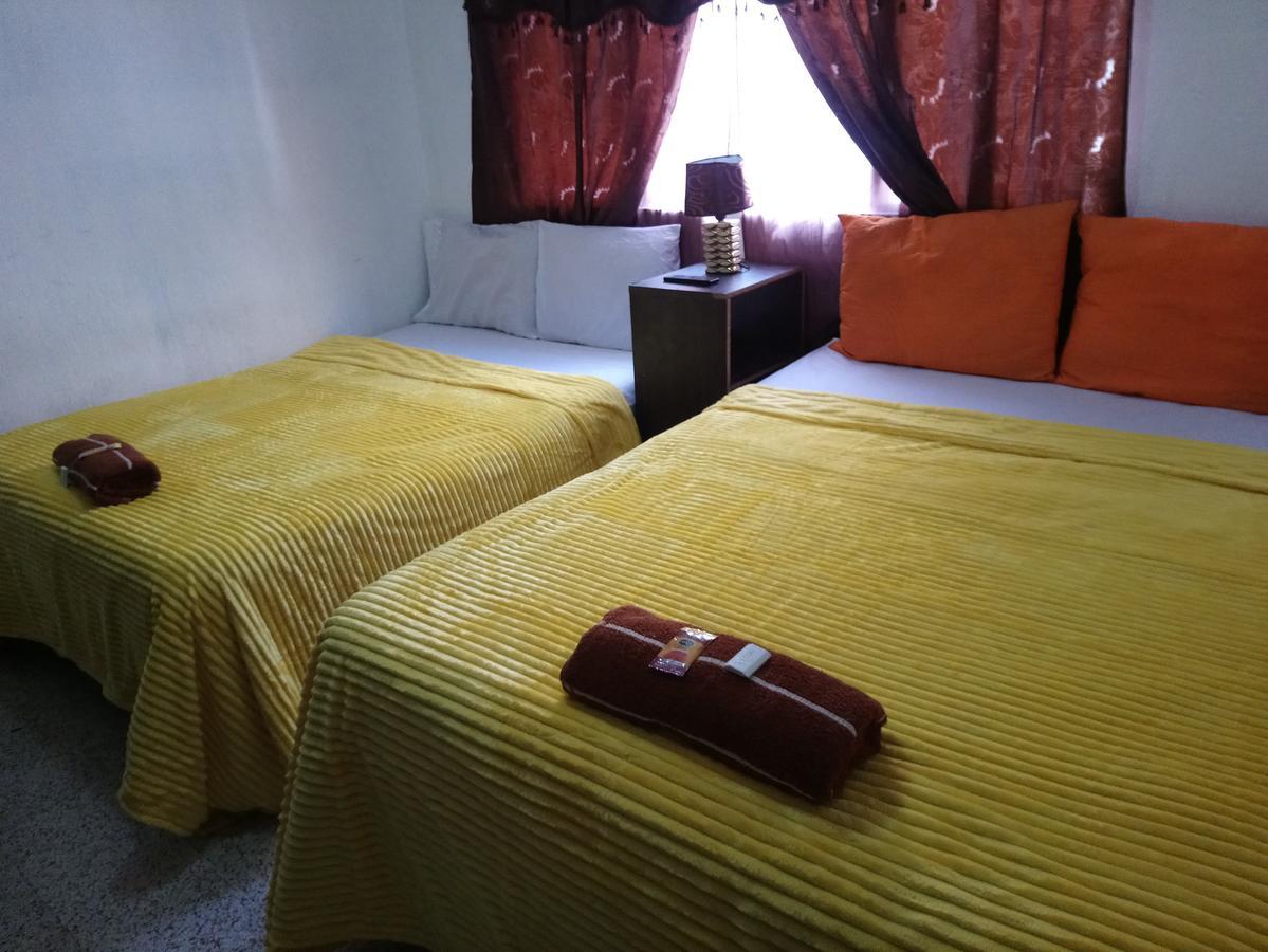 Hotel Colonial Maya Guatemala City ภายนอก รูปภาพ